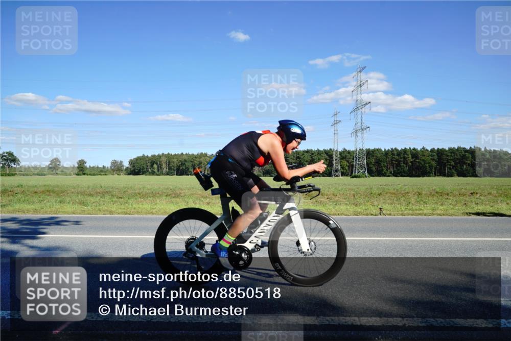 07.09.2025 - 19. Norderstedt Triathlon Michael Burmester http://msf.ph/oto/8850518 07.09.2025 15:30:30 Radfahren 407, 452, 884 meine-sportfotos.de