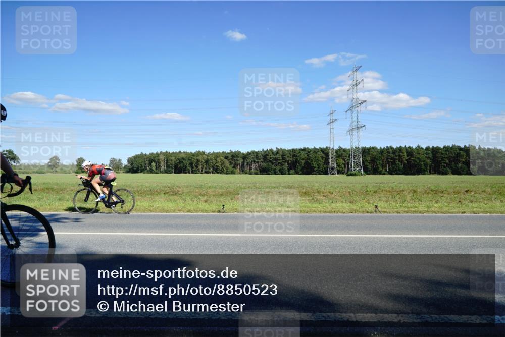 07.09.2025 - 19. Norderstedt Triathlon Michael Burmester http://msf.ph/oto/8850523 07.09.2025 15:30:32 Radfahren 407, 445, 452, 870, 884, 1435, 1486 meine-sportfotos.de