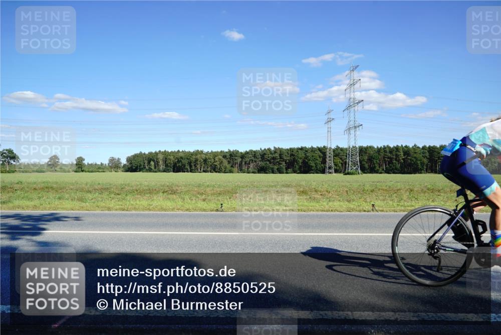 07.09.2025 - 19. Norderstedt Triathlon Michael Burmester http://msf.ph/oto/8850525 07.09.2025 15:30:32 Radfahren 407, 445, 452, 870, 884, 1435, 1486 meine-sportfotos.de