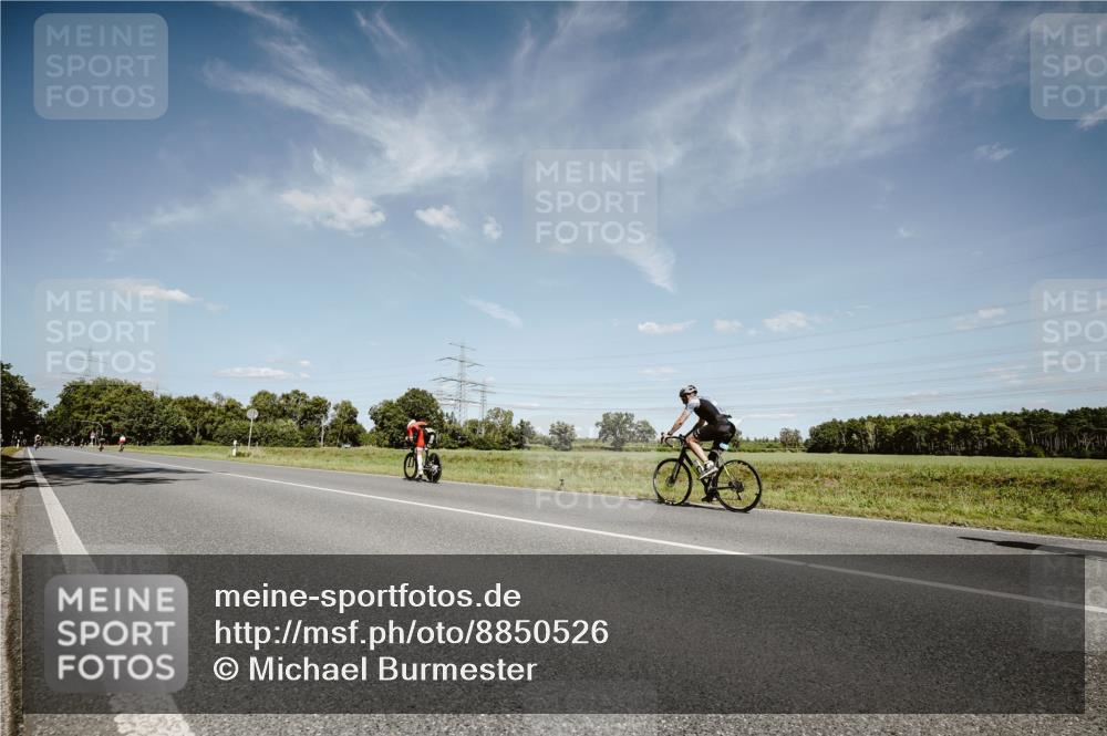 07.09.2025 - 19. Norderstedt Triathlon Michael Burmester http://msf.ph/oto/8850526 07.09.2025 14:16:45 Radfahren  meine-sportfotos.de