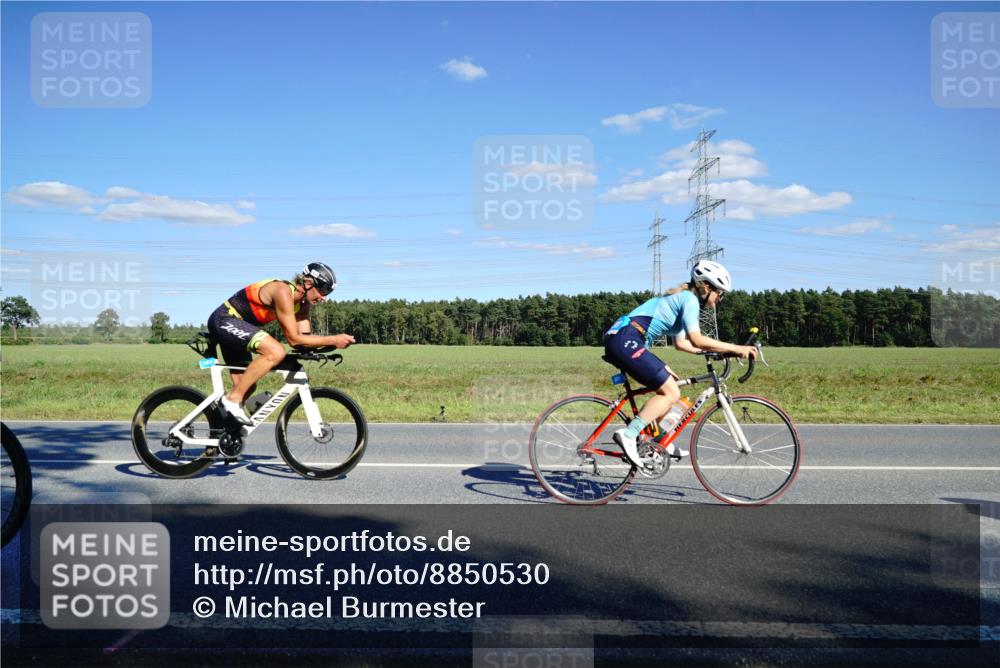 07.09.2025 - 19. Norderstedt Triathlon Michael Burmester http://msf.ph/oto/8850530 07.09.2025 15:30:33 Radfahren 407, 445, 452, 870, 884, 1435, 1486, 1545 meine-sportfotos.de