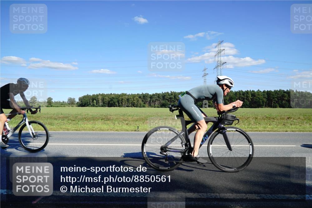 07.09.2025 - 19. Norderstedt Triathlon Michael Burmester http://msf.ph/oto/8850561 07.09.2025 15:30:49 Radfahren 416, 442, 956, 1413, 1508 meine-sportfotos.de