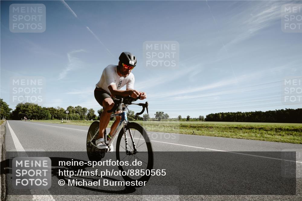 07.09.2025 - 19. Norderstedt Triathlon Michael Burmester http://msf.ph/oto/8850565 07.09.2025 11:09:00 Radfahren 284 meine-sportfotos.de