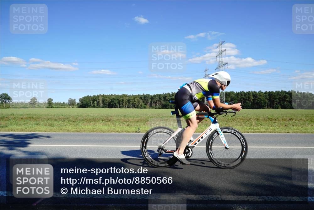 07.09.2025 - 19. Norderstedt Triathlon Michael Burmester http://msf.ph/oto/8850566 07.09.2025 15:30:50 Radfahren 416, 442, 956, 1508 meine-sportfotos.de