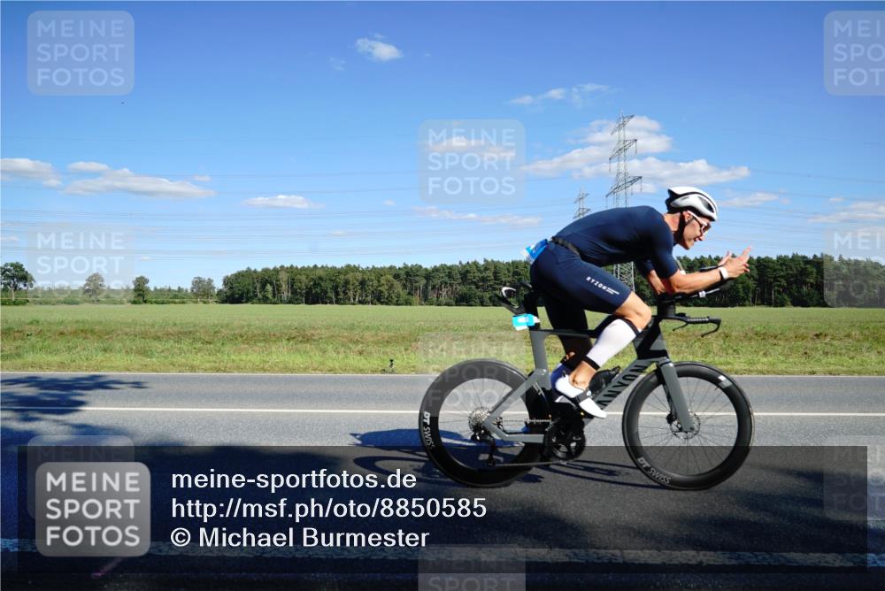 07.09.2025 - 19. Norderstedt Triathlon Michael Burmester http://msf.ph/oto/8850585 07.09.2025 15:31:11 Radfahren 403 meine-sportfotos.de