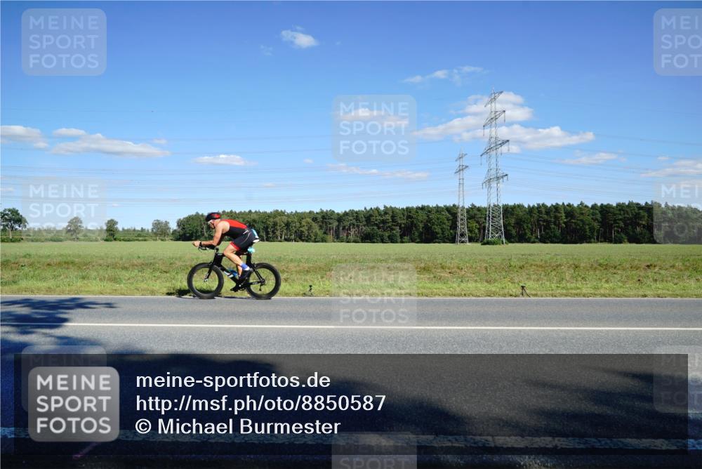 07.09.2025 - 19. Norderstedt Triathlon Michael Burmester http://msf.ph/oto/8850587 07.09.2025 15:31:13 Radfahren 403 meine-sportfotos.de