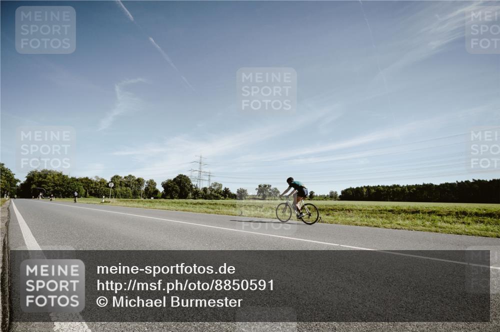 07.09.2025 - 19. Norderstedt Triathlon Michael Burmester http://msf.ph/oto/8850591 07.09.2025 11:09:33 Radfahren  meine-sportfotos.de