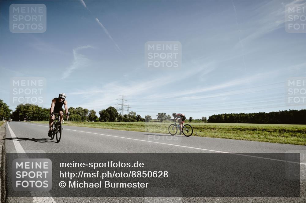 07.09.2025 - 19. Norderstedt Triathlon Michael Burmester http://msf.ph/oto/8850628 07.09.2025 11:10:08 Radfahren 774 meine-sportfotos.de