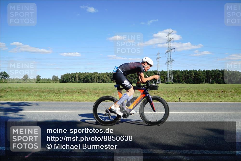 07.09.2025 - 19. Norderstedt Triathlon Michael Burmester http://msf.ph/oto/8850638 07.09.2025 15:32:02 Radfahren 902, 1427, 1460, 1479, 1523 meine-sportfotos.de