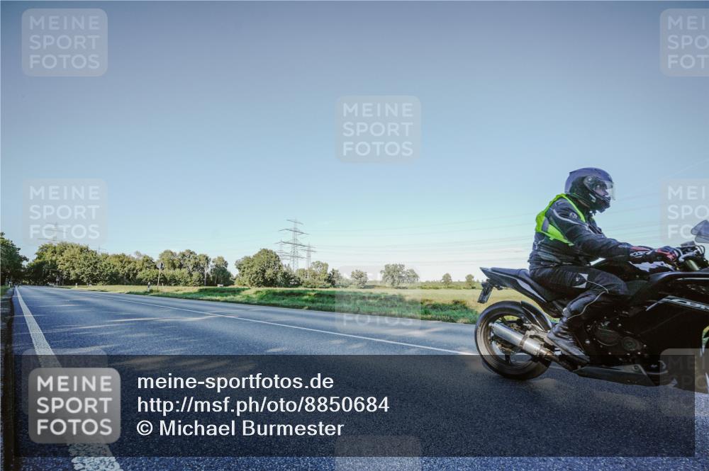 07.09.2025 - 19. Norderstedt Triathlon Michael Burmester http://msf.ph/oto/8850684 07.09.2025 16:45:27 Radfahren  meine-sportfotos.de