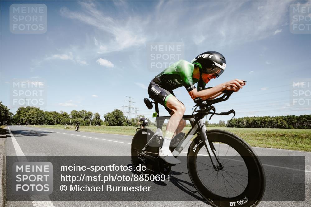 07.09.2025 - 19. Norderstedt Triathlon Michael Burmester http://msf.ph/oto/8850691 07.09.2025 14:17:55 Radfahren 395, 1014 meine-sportfotos.de