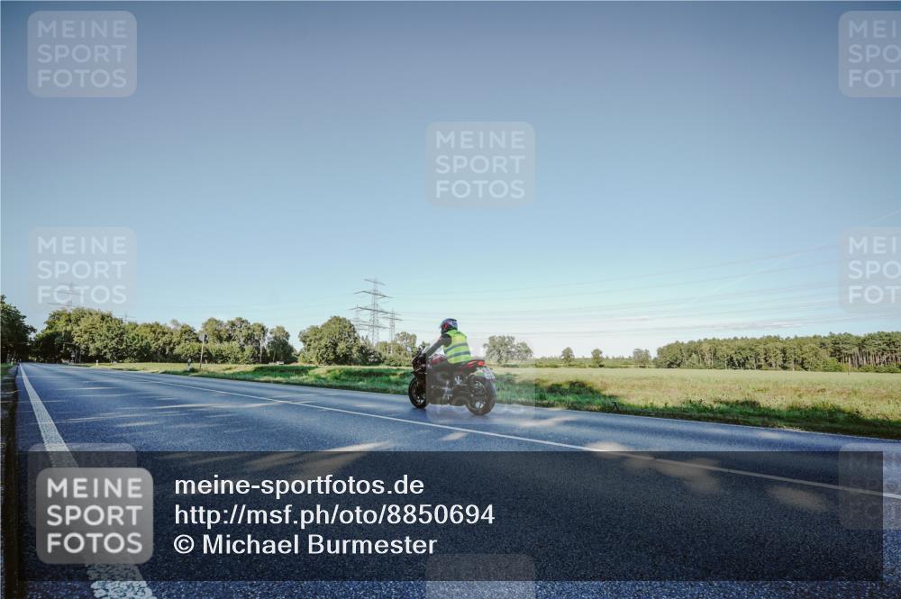 07.09.2025 - 19. Norderstedt Triathlon Michael Burmester http://msf.ph/oto/8850694 07.09.2025 16:46:49 Radfahren  meine-sportfotos.de