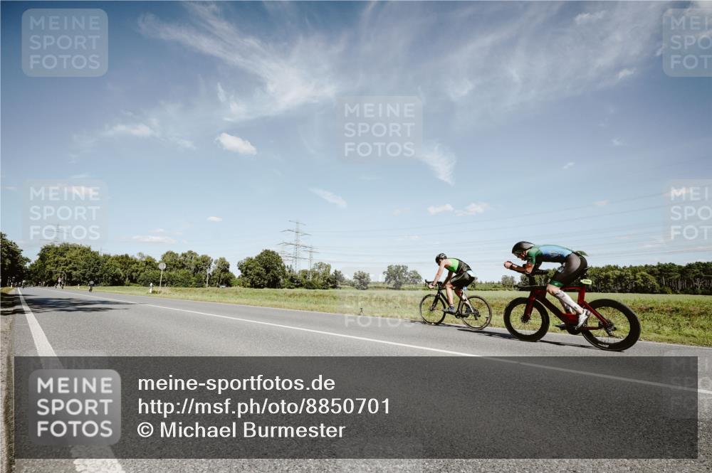 07.09.2025 - 19. Norderstedt Triathlon Michael Burmester http://msf.ph/oto/8850701 07.09.2025 14:18:04 Radfahren  meine-sportfotos.de