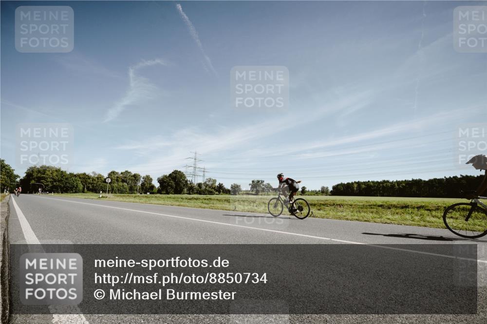 07.09.2025 - 19. Norderstedt Triathlon Michael Burmester http://msf.ph/oto/8850734 07.09.2025 11:11:47 Radfahren  meine-sportfotos.de