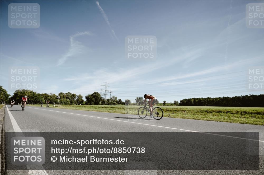 07.09.2025 - 19. Norderstedt Triathlon Michael Burmester http://msf.ph/oto/8850738 07.09.2025 11:11:51 Radfahren 1257, 1314 meine-sportfotos.de