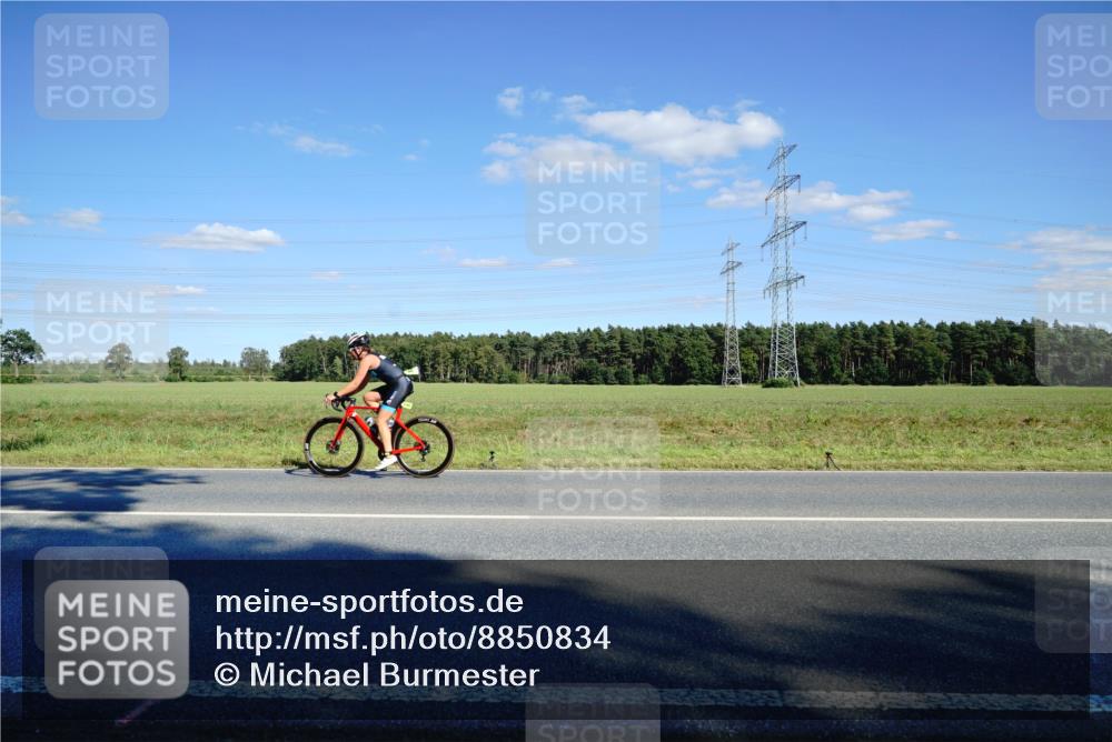 07.09.2025 - 19. Norderstedt Triathlon Michael Burmester http://msf.ph/oto/8850834 07.09.2025 15:36:02 Radfahren 474, 1472 meine-sportfotos.de