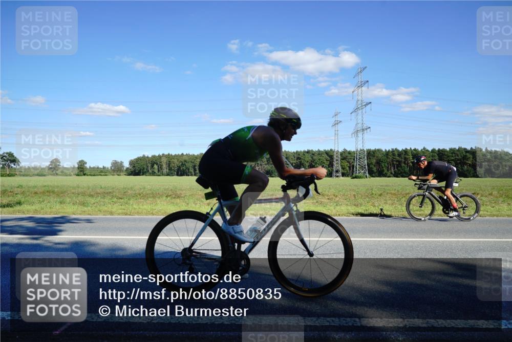 07.09.2025 - 19. Norderstedt Triathlon Michael Burmester http://msf.ph/oto/8850835 07.09.2025 15:36:04 Radfahren 474 meine-sportfotos.de