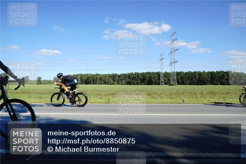 07.09.2025 - 19. Norderstedt Triathlon Michael Burmester http://msf.ph/oto/8850875 07.09.2025 15:36:24 Radfahren 372, 414, 1447, 1538 meine-sportfotos.de