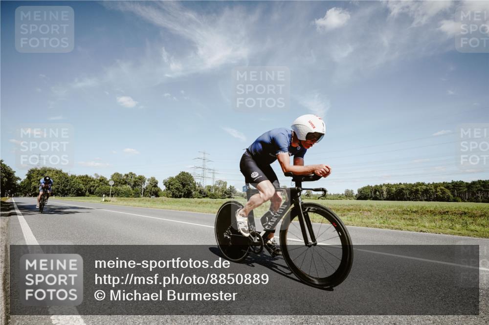 07.09.2025 - 19. Norderstedt Triathlon Michael Burmester http://msf.ph/oto/8850889 07.09.2025 14:19:25 Radfahren 1038, 1467 meine-sportfotos.de