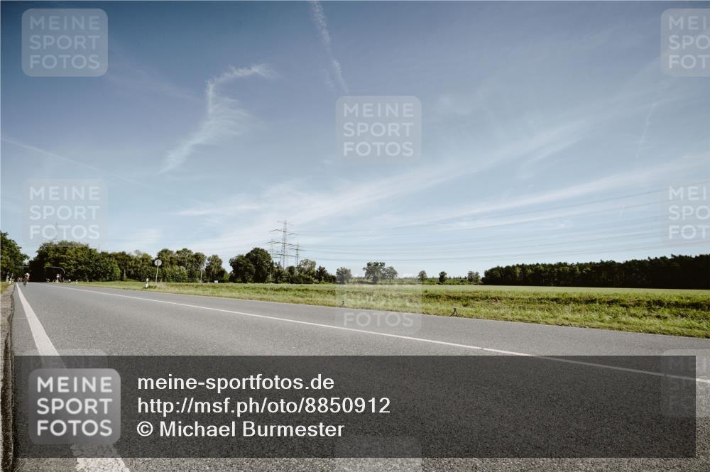 07.09.2025 - 19. Norderstedt Triathlon Michael Burmester http://msf.ph/oto/8850912 07.09.2025 11:13:12 Radfahren  meine-sportfotos.de