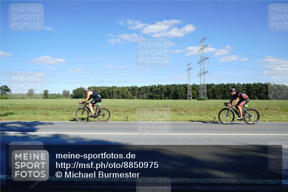 07.09.2025 - 19. Norderstedt Triathlon Michael Burmester http://msf.ph/oto/8850975 07.09.2025 15:37:20 Radfahren  meine-sportfotos.de
