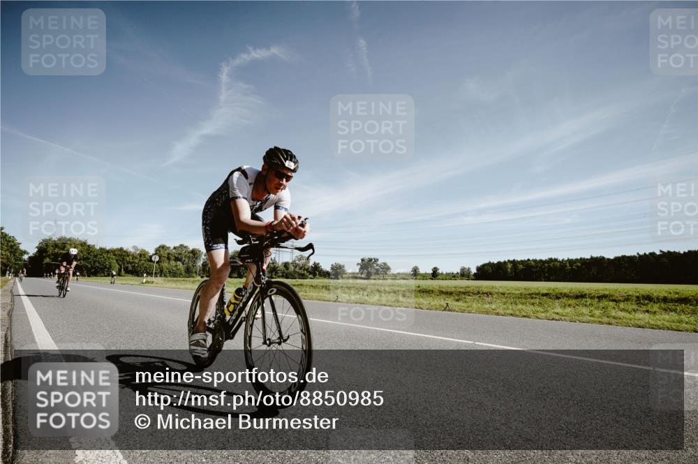 07.09.2025 - 19. Norderstedt Triathlon Michael Burmester http://msf.ph/oto/8850985 07.09.2025 11:14:20 Radfahren 296, 1355 meine-sportfotos.de