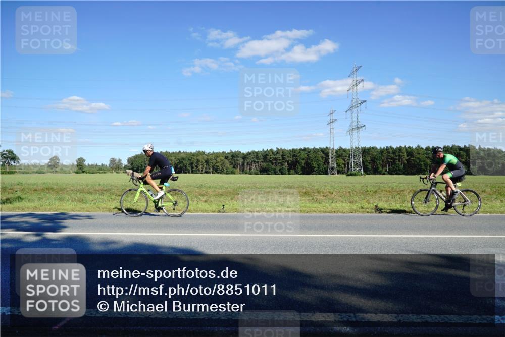 07.09.2025 - 19. Norderstedt Triathlon Michael Burmester http://msf.ph/oto/8851011 07.09.2025 15:37:45 Radfahren 910, 1509 meine-sportfotos.de