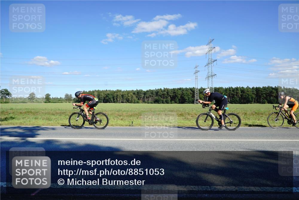 07.09.2025 - 19. Norderstedt Triathlon Michael Burmester http://msf.ph/oto/8851053 07.09.2025 15:38:11 Radfahren 940 meine-sportfotos.de