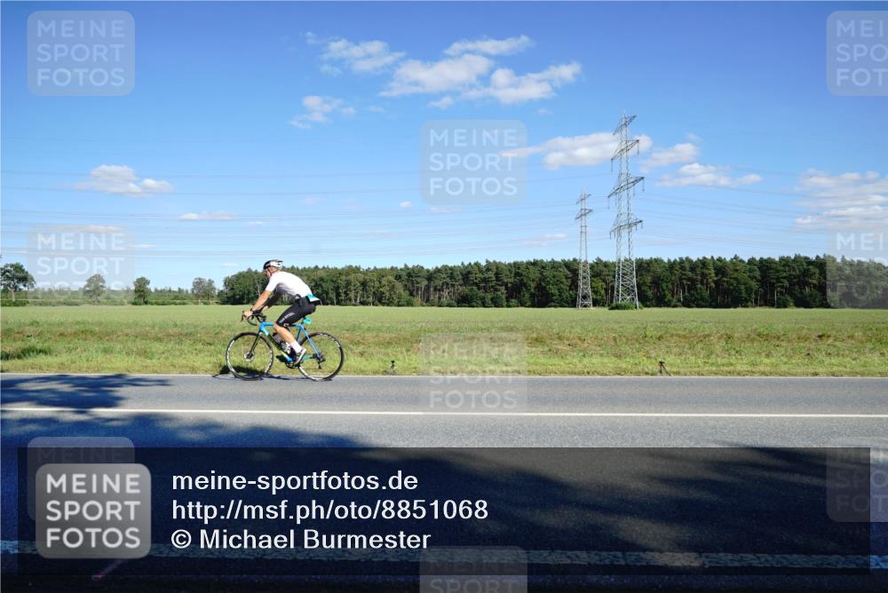 07.09.2025 - 19. Norderstedt Triathlon Michael Burmester http://msf.ph/oto/8851068 07.09.2025 15:38:24 Radfahren 514 meine-sportfotos.de