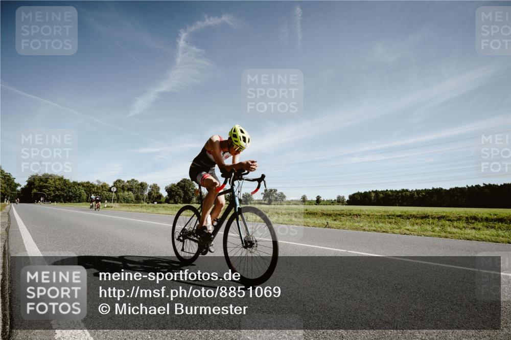 07.09.2025 - 19. Norderstedt Triathlon Michael Burmester http://msf.ph/oto/8851069 07.09.2025 11:15:40 Radfahren 1176 meine-sportfotos.de