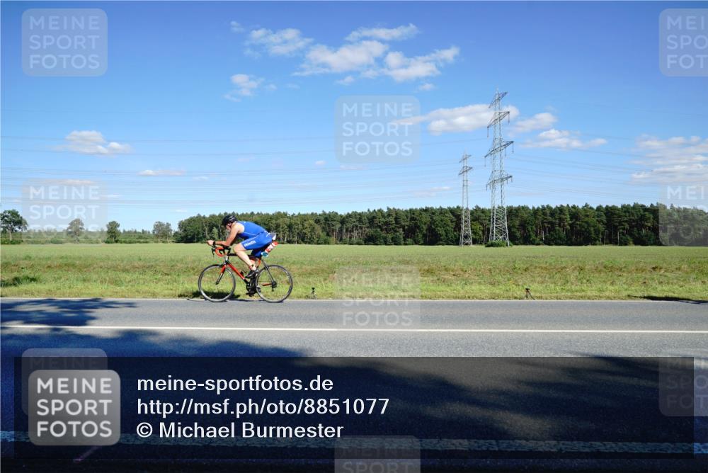 07.09.2025 - 19. Norderstedt Triathlon Michael Burmester http://msf.ph/oto/8851077 07.09.2025 15:38:36 Radfahren 380, 887 meine-sportfotos.de