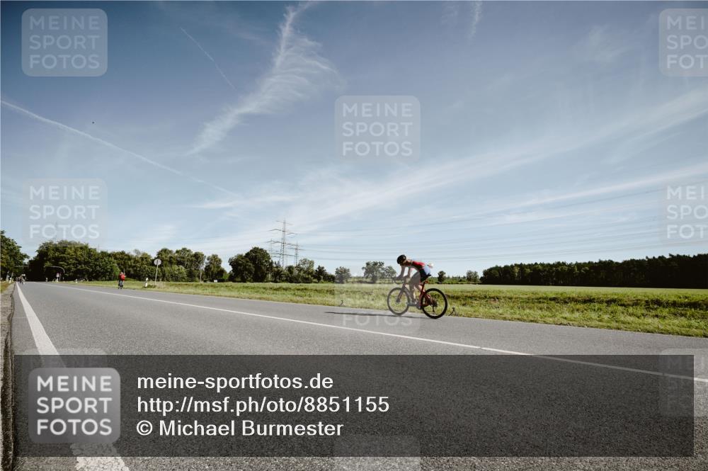 07.09.2025 - 19. Norderstedt Triathlon Michael Burmester http://msf.ph/oto/8851155 07.09.2025 11:17:14 Radfahren  meine-sportfotos.de