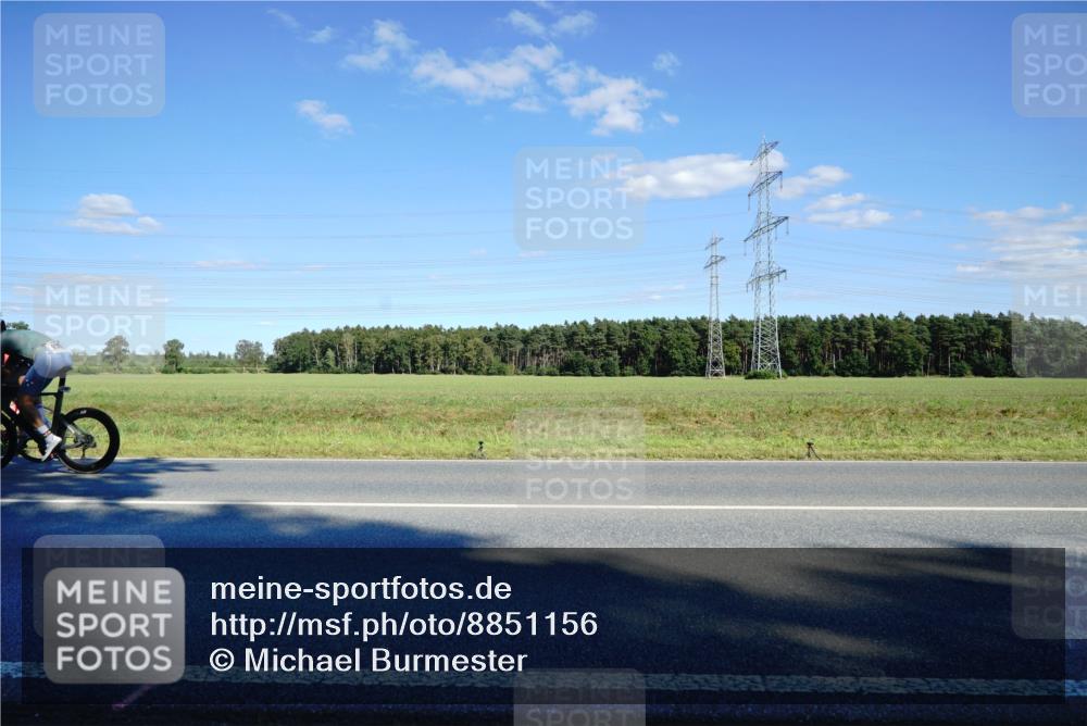 07.09.2025 - 19. Norderstedt Triathlon Michael Burmester http://msf.ph/oto/8851156 07.09.2025 15:39:24 Radfahren  meine-sportfotos.de