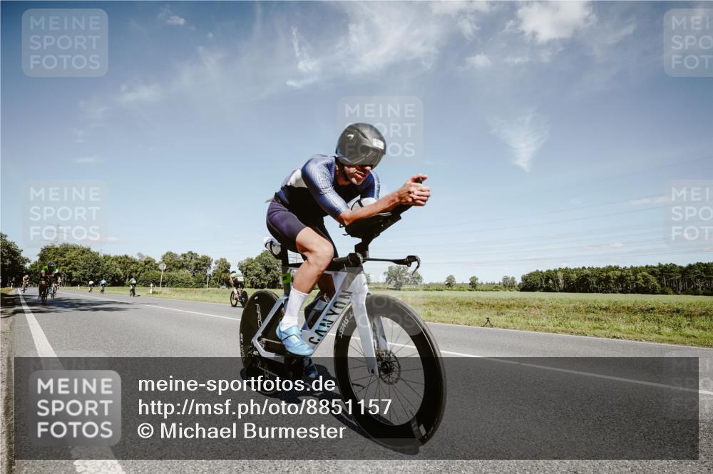 07.09.2025 - 19. Norderstedt Triathlon Michael Burmester http://msf.ph/oto/8851157 07.09.2025 14:22:29 Radfahren 980, 1004, 1025 meine-sportfotos.de