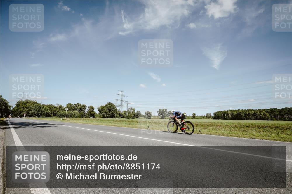07.09.2025 - 19. Norderstedt Triathlon Michael Burmester http://msf.ph/oto/8851174 07.09.2025 14:22:41 Radfahren  meine-sportfotos.de