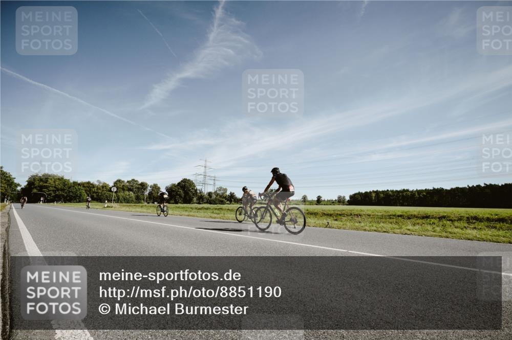 07.09.2025 - 19. Norderstedt Triathlon Michael Burmester http://msf.ph/oto/8851190 07.09.2025 11:17:52 Radfahren 1341 meine-sportfotos.de