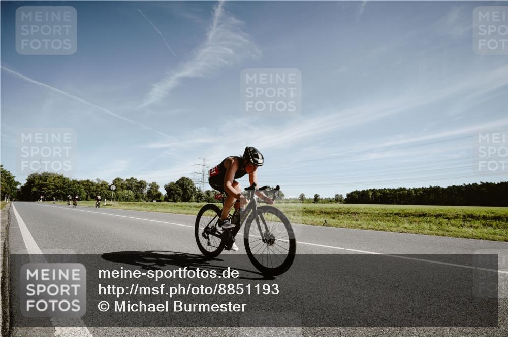 07.09.2025 - 19. Norderstedt Triathlon Michael Burmester http://msf.ph/oto/8851193 07.09.2025 11:17:55 Radfahren 1341 meine-sportfotos.de