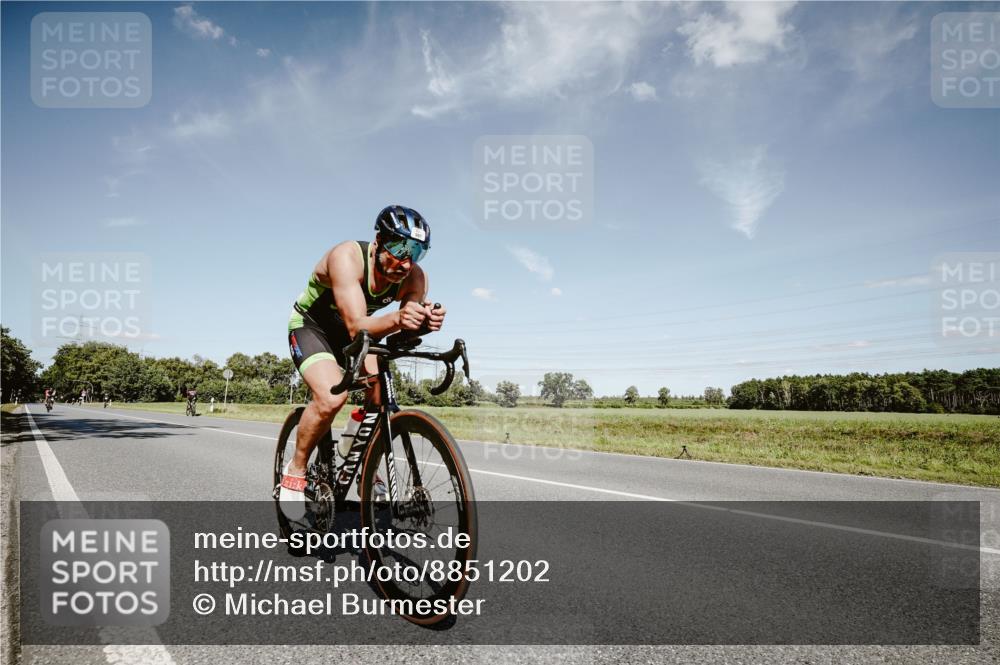 07.09.2025 - 19. Norderstedt Triathlon Michael Burmester http://msf.ph/oto/8851202 07.09.2025 14:22:53 Radfahren 369, 997 meine-sportfotos.de