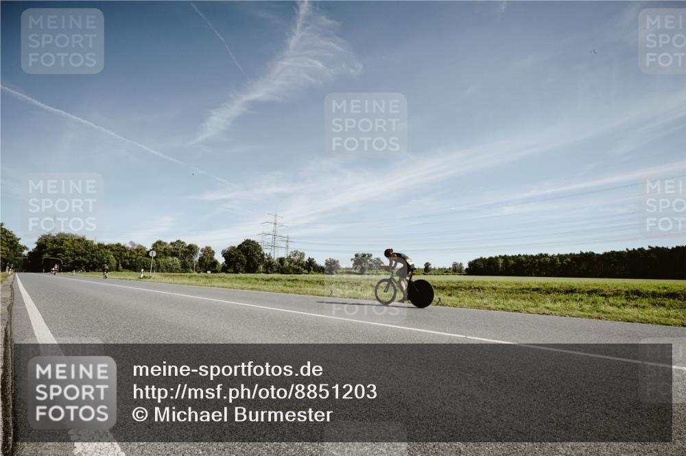 07.09.2025 - 19. Norderstedt Triathlon Michael Burmester http://msf.ph/oto/8851203 07.09.2025 11:18:15 Radfahren  meine-sportfotos.de