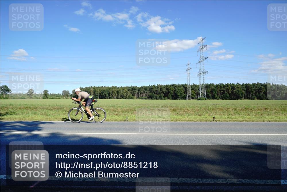 07.09.2025 - 19. Norderstedt Triathlon Michael Burmester http://msf.ph/oto/8851218 07.09.2025 15:40:09 Radfahren 923, 1400, 1422, 1448, 1485 meine-sportfotos.de