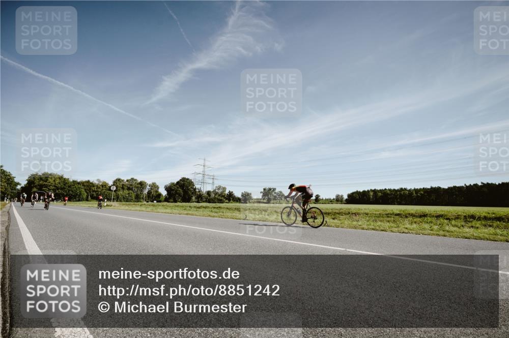 07.09.2025 - 19. Norderstedt Triathlon Michael Burmester http://msf.ph/oto/8851242 07.09.2025 11:18:59 Radfahren 1179, 1208 meine-sportfotos.de