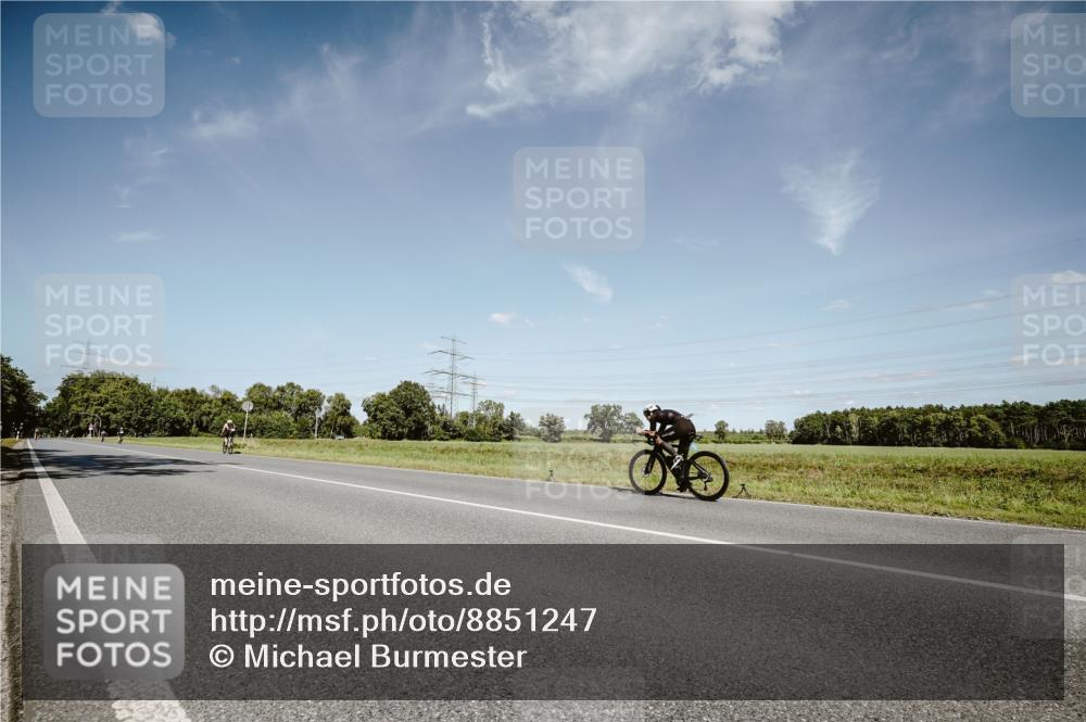 07.09.2025 - 19. Norderstedt Triathlon Michael Burmester http://msf.ph/oto/8851247 07.09.2025 14:23:33 Radfahren  meine-sportfotos.de