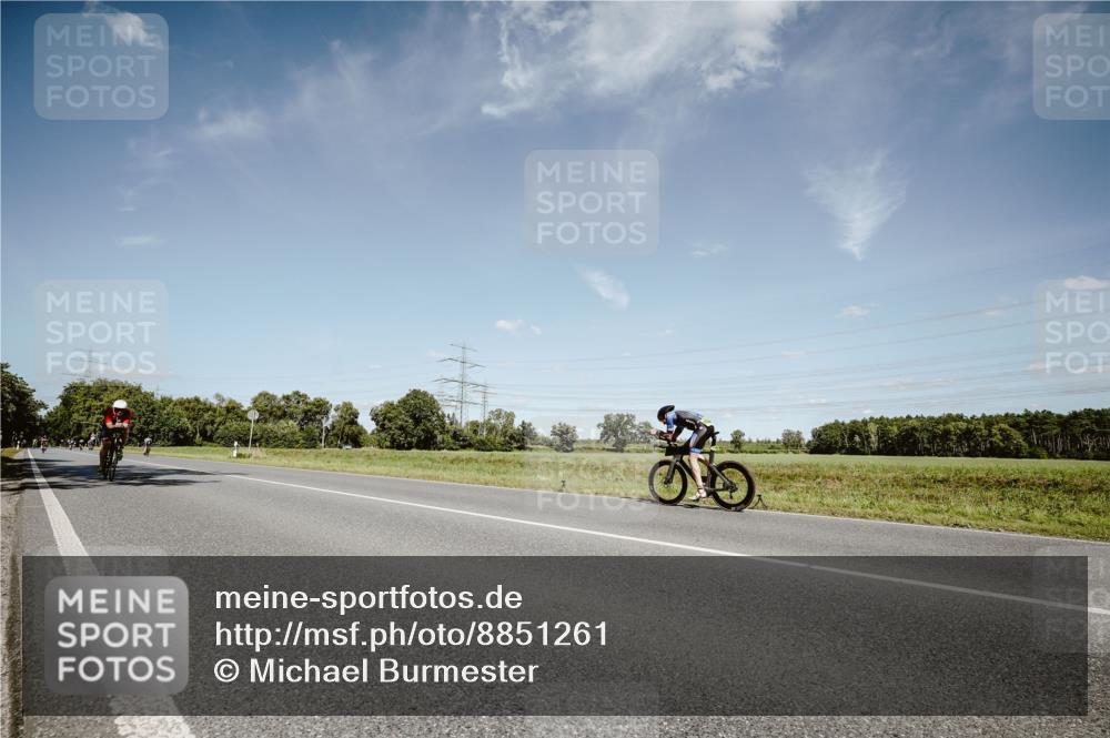 07.09.2025 - 19. Norderstedt Triathlon Michael Burmester http://msf.ph/oto/8851261 07.09.2025 14:23:43 Radfahren 366, 1502 meine-sportfotos.de