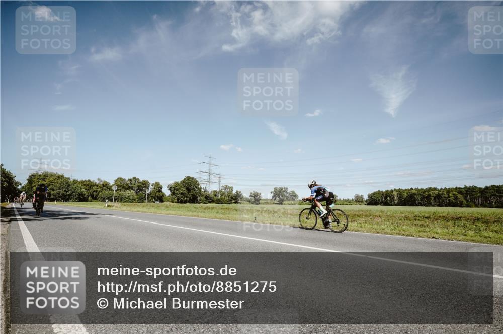 07.09.2025 - 19. Norderstedt Triathlon Michael Burmester http://msf.ph/oto/8851275 07.09.2025 14:24:00 Radfahren 985, 1039 meine-sportfotos.de