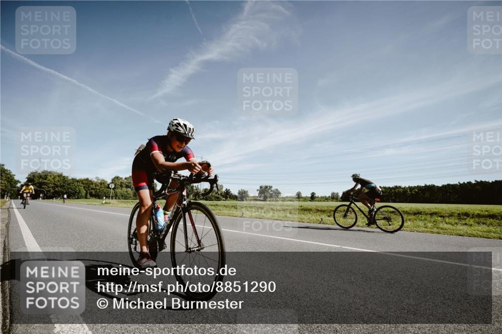 07.09.2025 - 19. Norderstedt Triathlon Michael Burmester http://msf.ph/oto/8851290 07.09.2025 11:19:53 Radfahren 228, 1177 meine-sportfotos.de
