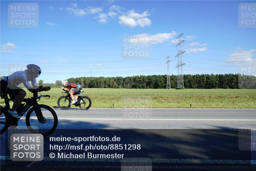 07.09.2025 - 19. Norderstedt Triathlon Michael Burmester http://msf.ph/oto/8851298 07.09.2025 15:41:00 Radfahren 448, 506, 513, 541, 952 meine-sportfotos.de