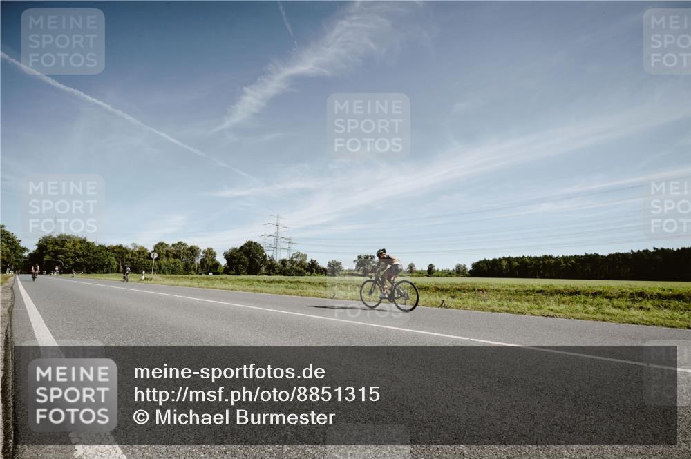 07.09.2025 - 19. Norderstedt Triathlon Michael Burmester http://msf.ph/oto/8851315 07.09.2025 11:20:30 Radfahren  meine-sportfotos.de