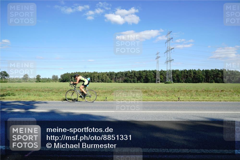 07.09.2025 - 19. Norderstedt Triathlon Michael Burmester http://msf.ph/oto/8851331 07.09.2025 15:41:23 Radfahren 396, 550, 864, 1413 meine-sportfotos.de