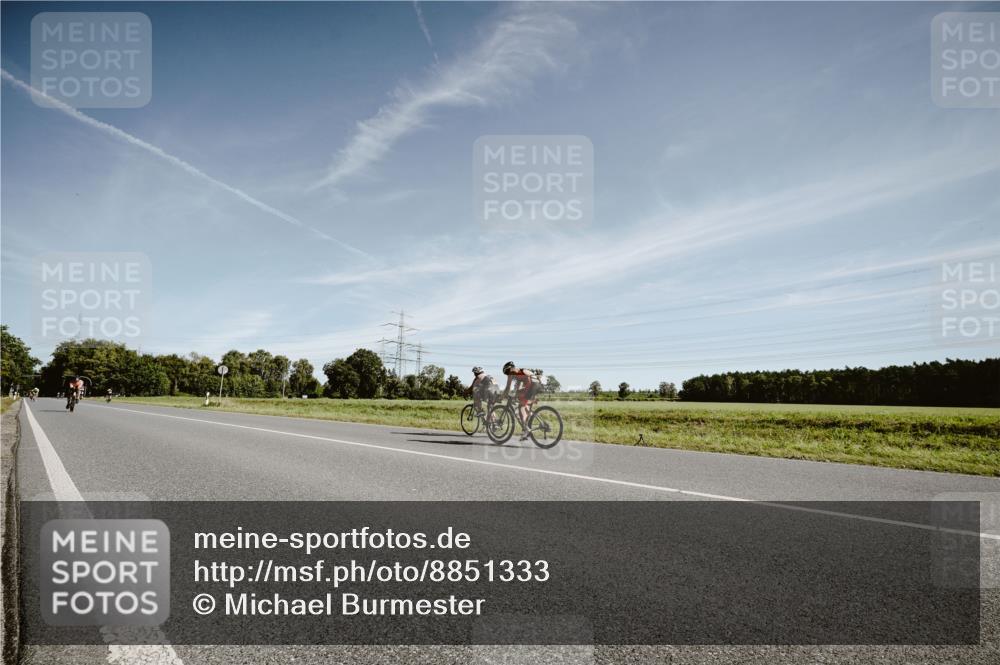 07.09.2025 - 19. Norderstedt Triathlon Michael Burmester http://msf.ph/oto/8851333 07.09.2025 11:20:43 Radfahren 1340 meine-sportfotos.de