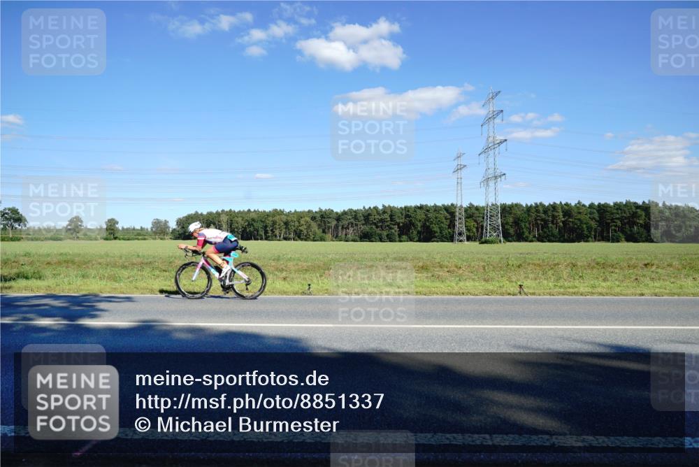 07.09.2025 - 19. Norderstedt Triathlon Michael Burmester http://msf.ph/oto/8851337 07.09.2025 15:41:33 Radfahren 538, 931 meine-sportfotos.de